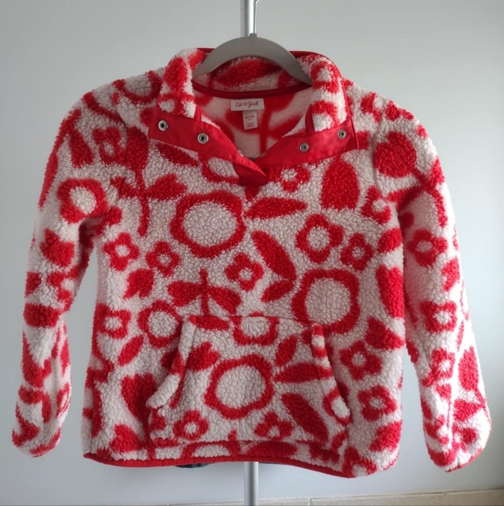 Cat & Jack Red and White Fleece Kids Pullover Size 7/8